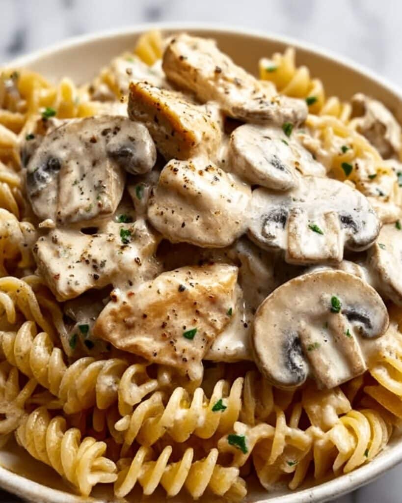 Chicken and Mushroom Pasta in Creamy Sauce Recipe