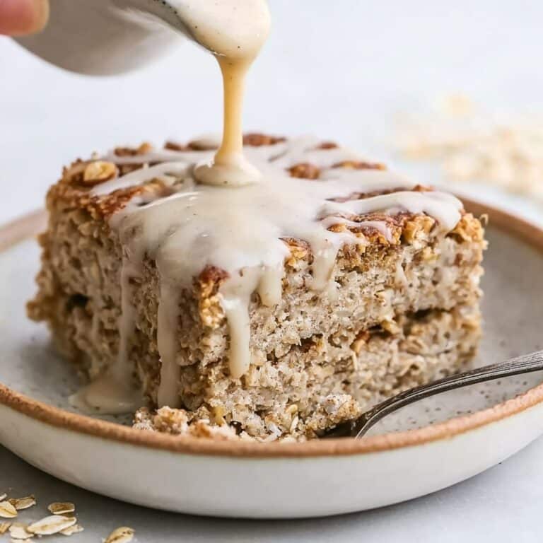 Healthy Sticky Cinnamon Roll Baked Oatmeal Recipe