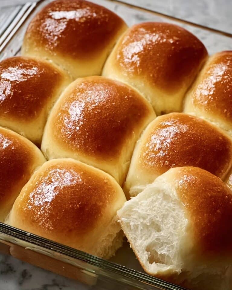 Soft & Fluffy Homemade Dinner Rolls Recipe